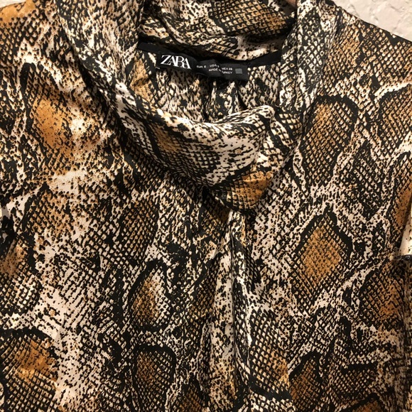 Zara python print blouse - Picture 4 of 6